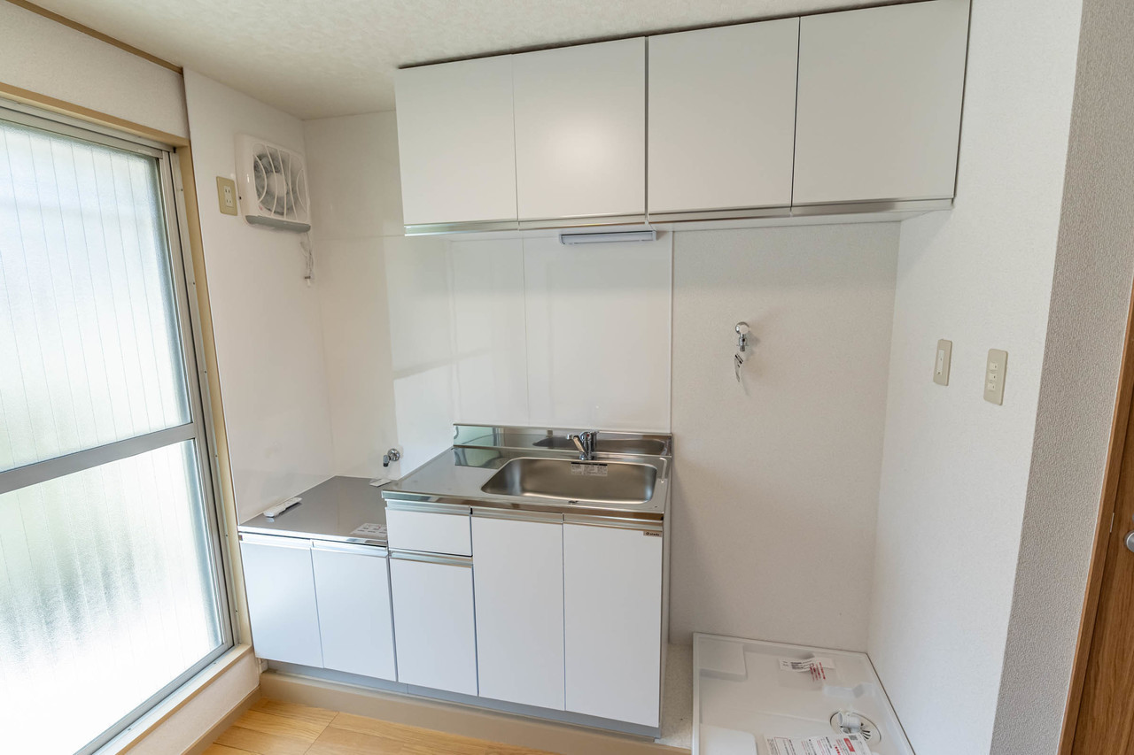 白を基調に新築そっくり